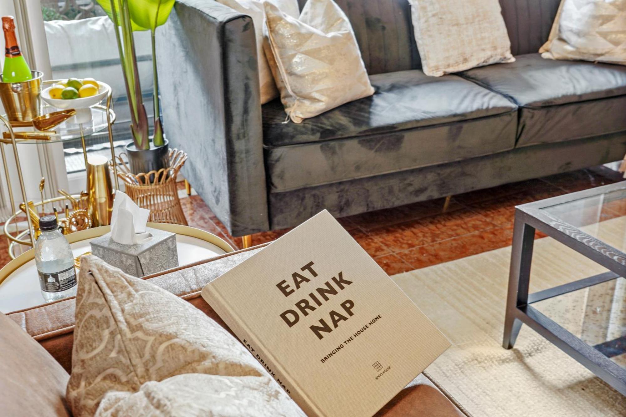 Mews House London With Private Patio & Parking 빌라 외부 사진
